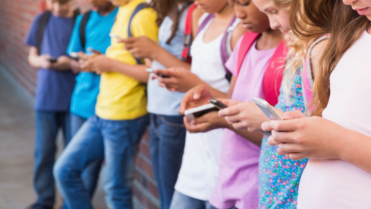 Malaysia Bans Social Media for Kids Under 16: Full Explainer